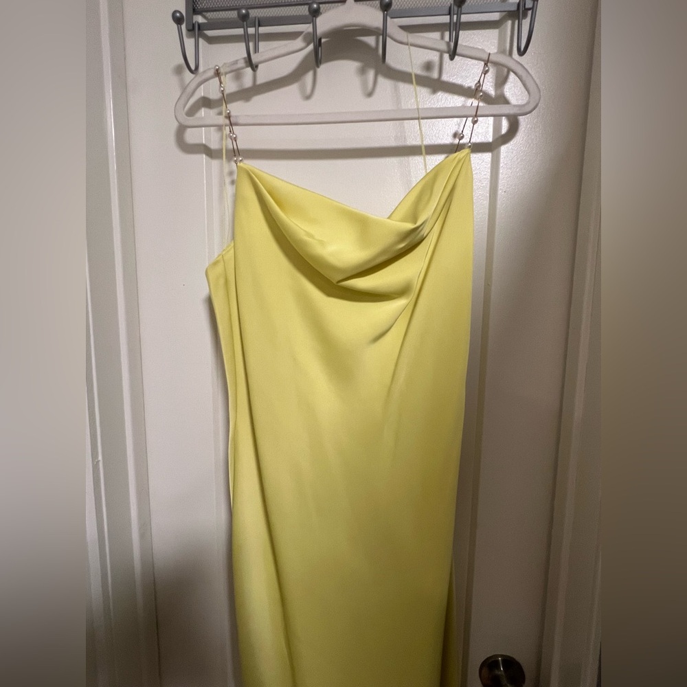 Liv Foster Sleeveless Satin Gown (Size 10) - Picture 8 of 12